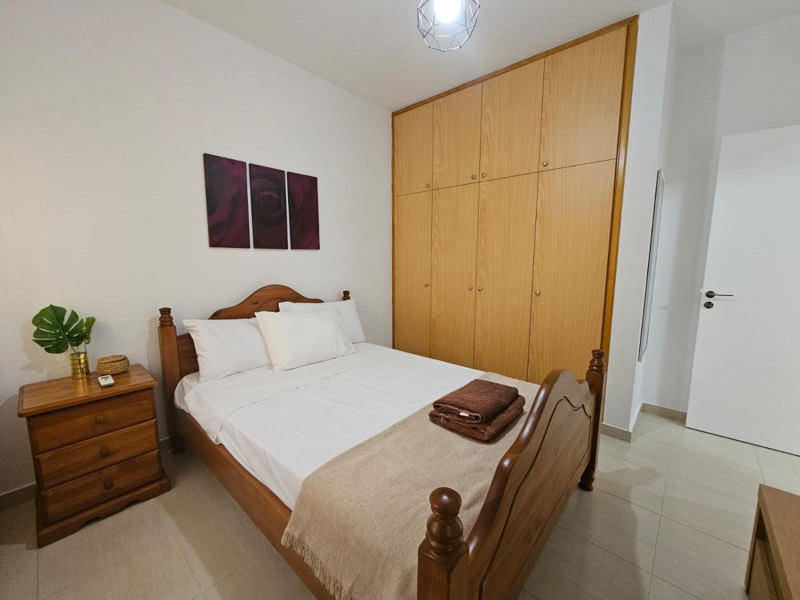 Apartment Cosea Living Elegant 2 Bedroom Ground Floor At Sirena Olympia 32 *