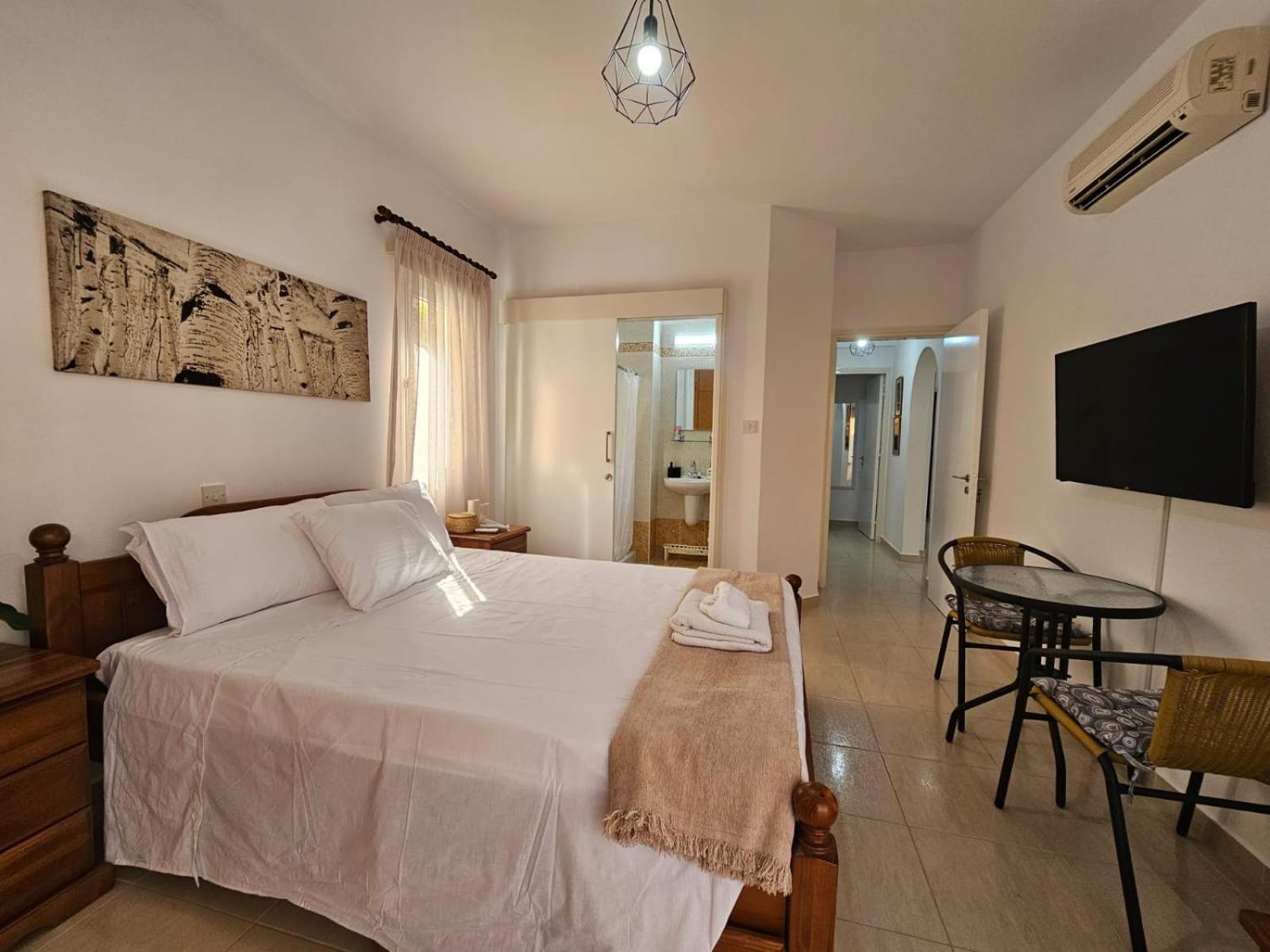 Cosea Living Elegant 2 Bedroom Ground Floor At Sirena Olympia 32 Apartment