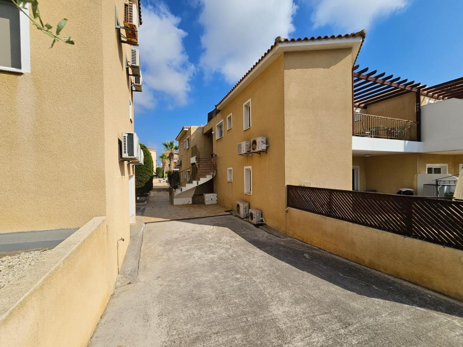 Cosea Living Elegant 2 Bedroom Ground Floor At Sirena Olympia 32 *